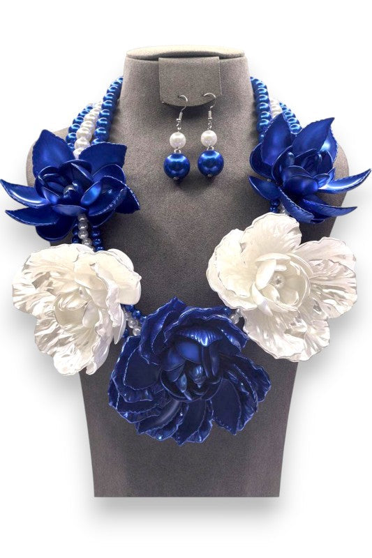 Statement Necklace Layered Lucite Flower Trendy Chic Fashion Jewelry